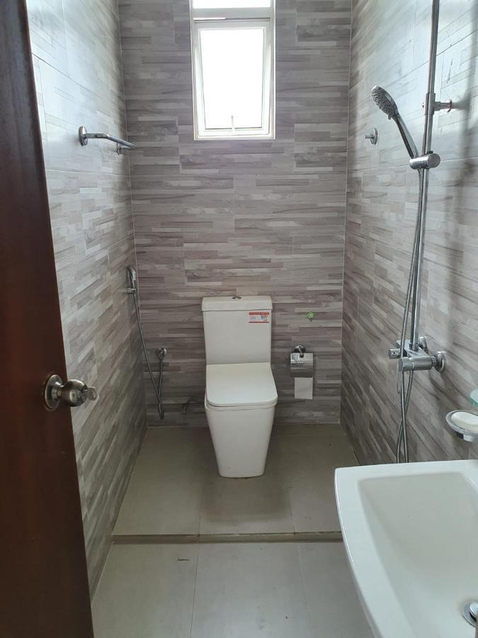 New 2 Bedroom Apartment, 100M Away From The Beach Dehiwala-Mount Lavinia Exterior foto